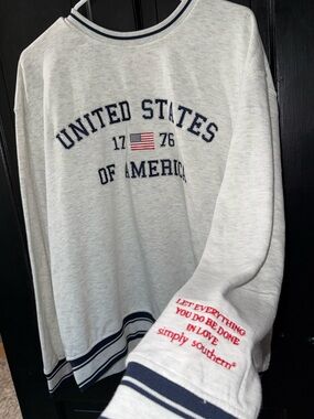 Vintage USA Simply Southern Pullover with Navy Trim